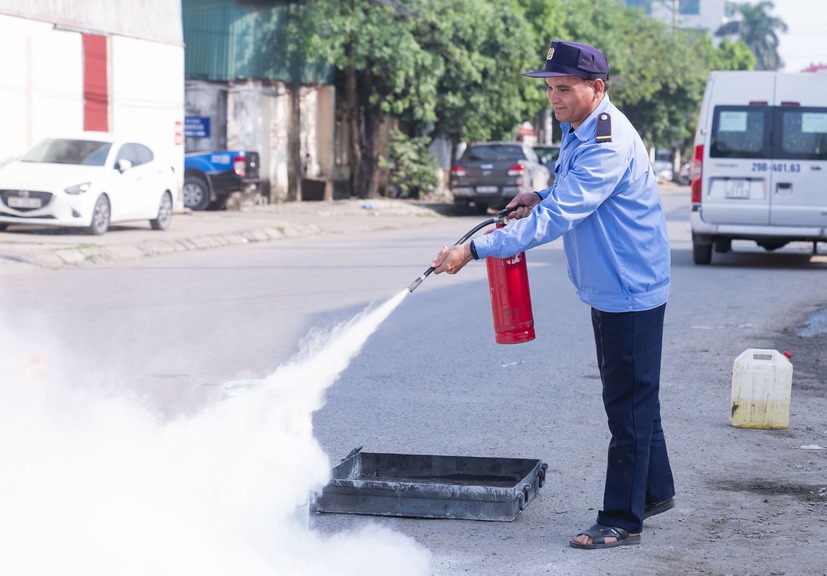 INTECH SOLAR TẬP HUẤN NGHIỆP VỤ PCCC & CNCH NĂM 2025 INTECH SOLAR TẬP HUẤN NGHIỆP VỤ PCCC & CNCH NĂM 2025