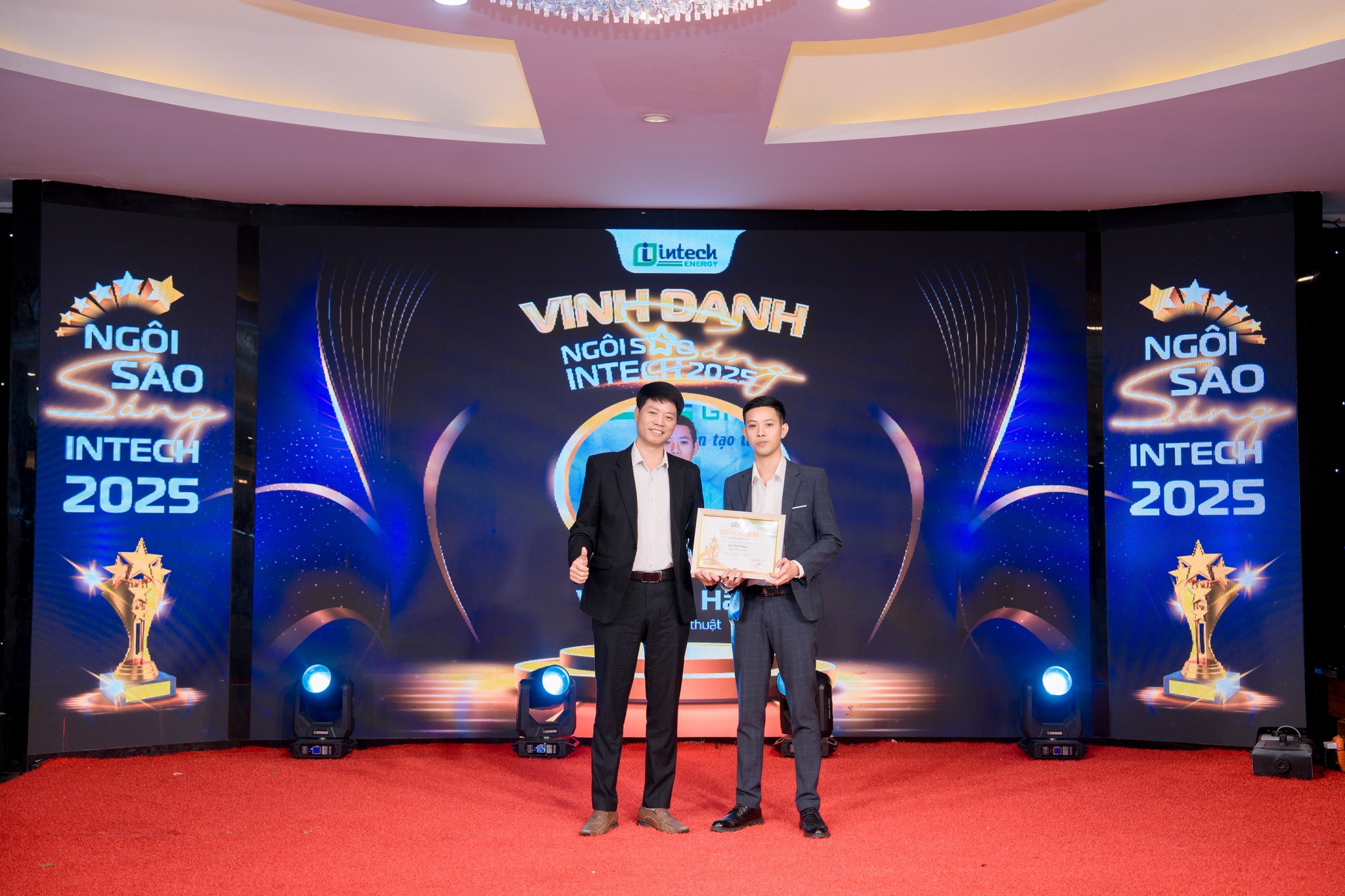 YEAR END PARTY 2025: TĂNG TỐC BỨT PHÁ - KIẾN TẠO TƯƠNG LAI YEP 2026
