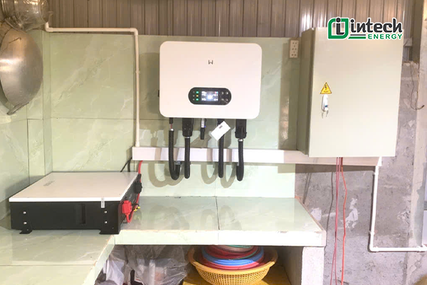 Dự án điện mặt trời 3,54 kWp, lưu trữ 5,12 kWh tại Cần Thơ Dự án điện mặt trời 3,54 kWp, lưu trữ 5,12 kWh tại Cần Thơ