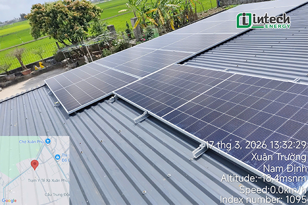 Hoàn thiện dự án điện mặt trời Hybrid 4,34kWp tại Ninh Bình Hoàn thiện dự án điện mặt trời Hybrid 4,34kWp tại Ninh Bình