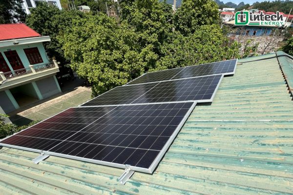 Hệ thống điện mặt trời Hybrid 8,68 kWp tại Lạng Sơn tấm pin năng lượng mặt trời Jolywood N-type 620W