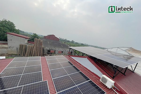 Hoàn thiện hệ thống điện mặt trời 14,88 kWp tại Hưng Yên Dự án điện mặt trời 14,88 kWp tại Hưng Yên