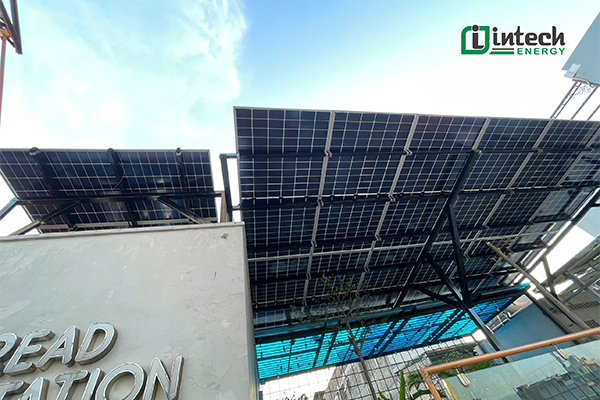 Bàn giao hệ thống điện mặt trời trời hòa lưới 10,54 kWp tại TP. Hà Nội Hệ thống điện mặt trời trời hòa lưới 10,54 kWp