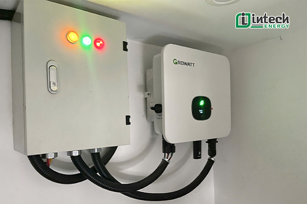 Bàn giao hệ thống điện mặt trời trời hòa lưới 10,54 kWp tại TP. Hà Nội Inverter Growatt 10 kW