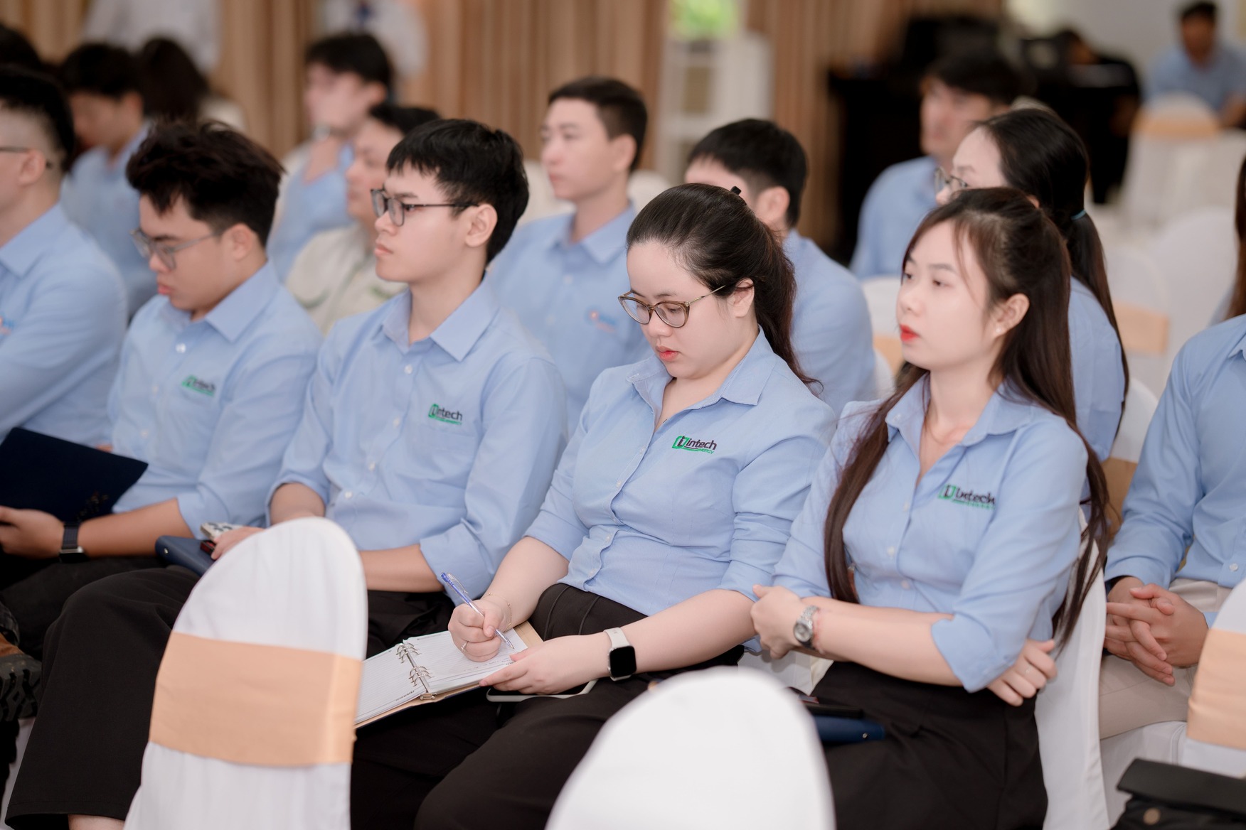 ĐẠI HỘI SALE INTECH 2026 – KẾT NỐI SỨC MẠNH, BỨT TỐC VỀ ĐÍCH Dai hoi Sale Intech 2026 5