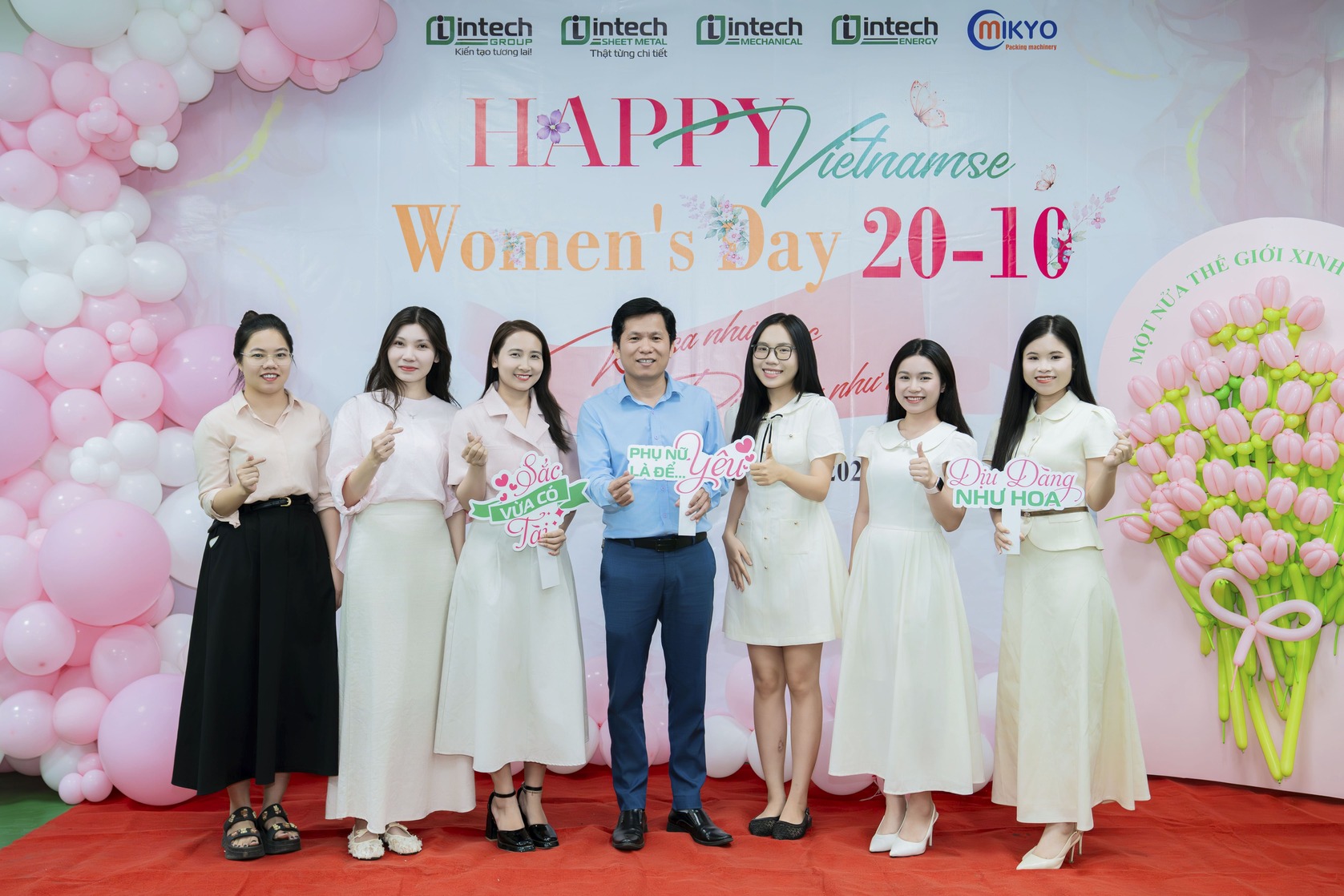 Chào mừng Ngày Phụ nữ Việt Nam - Tôn vinh một nửa rực rỡ của Intech Energy Intech Energy to chuc Ngay Phu nu Viet Nam 3